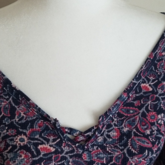 William Rast Top New - Picture 2 of 3